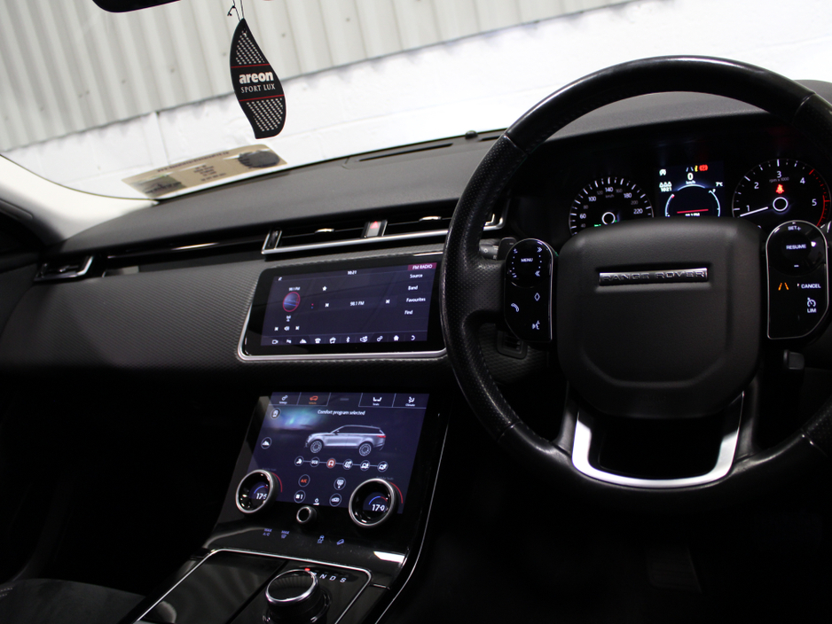 2020 Land Rover Range Rover Velar - image 15