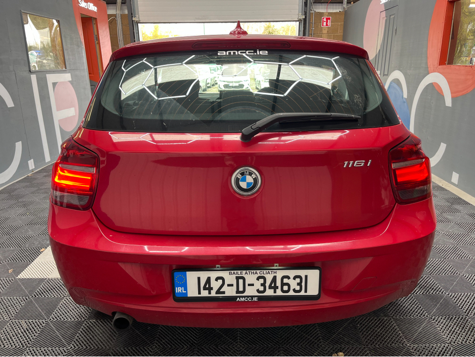 2014 BMW 1 Series - image 3