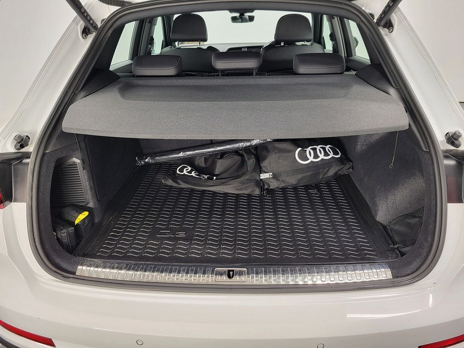 2024 Audi Q3 45 TFSI E S Tronic S line €43,975