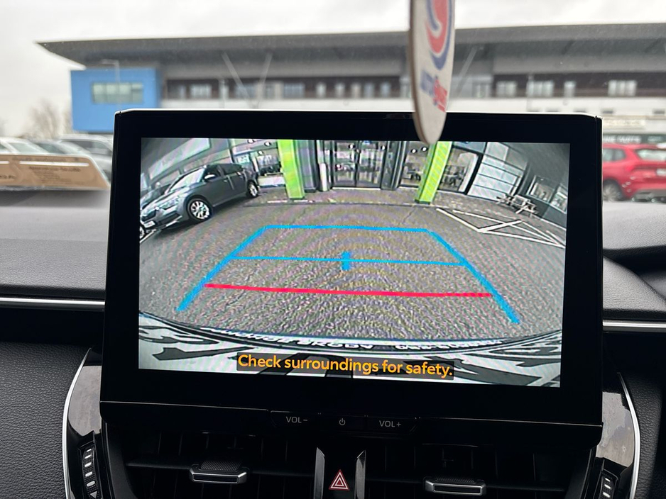 2023 Toyota Corolla - image 20