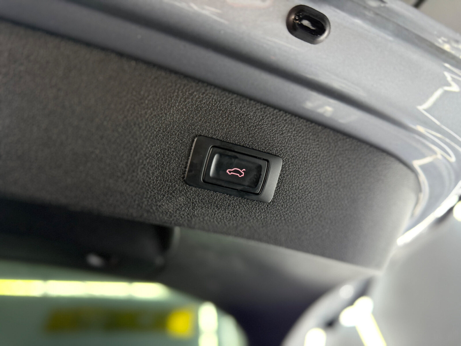 2015 Audi A7 - image 15