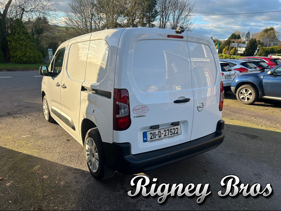 2021 Opel Combo L1H1-1.5 DIESEL  5DR