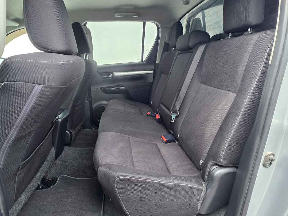 2021 Toyota Hilux - image 15