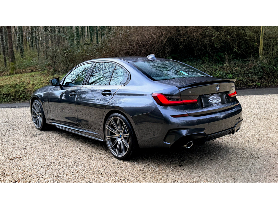 2021 BMW 3 Series 2021 (212)  BMW 330e M-SPORT X-DRIVE (4WD) 290BHP €25,999