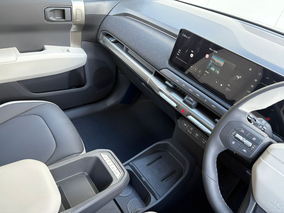 2026 Kia EV3 - image 15