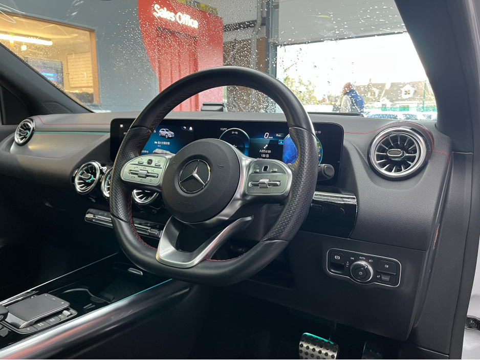 2023 Mercedes-Benz EQA - image 10