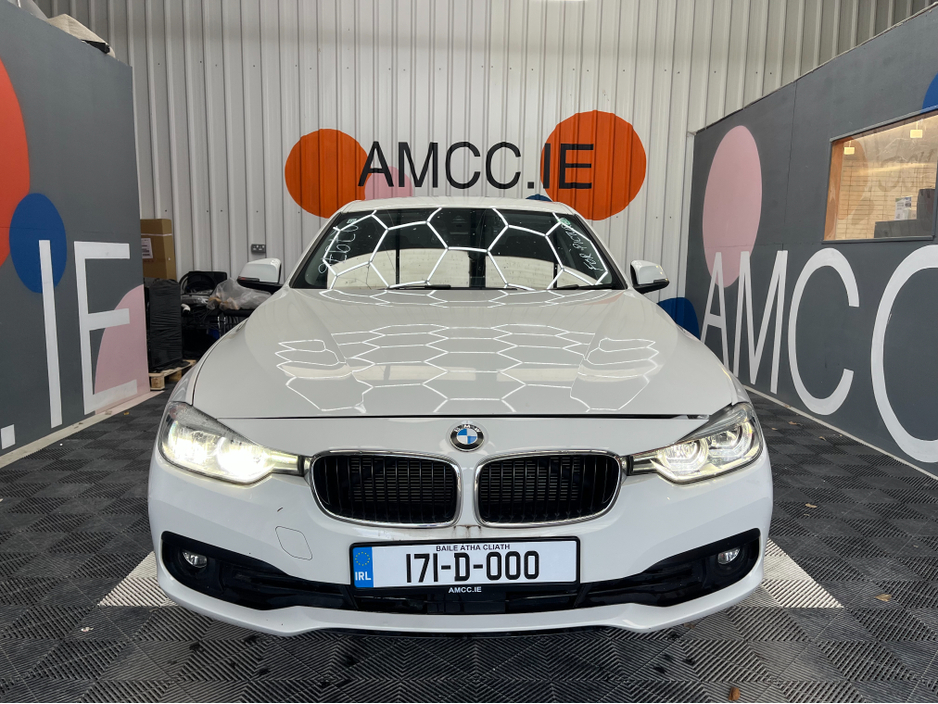 2017 BMW 3 Series - image 6