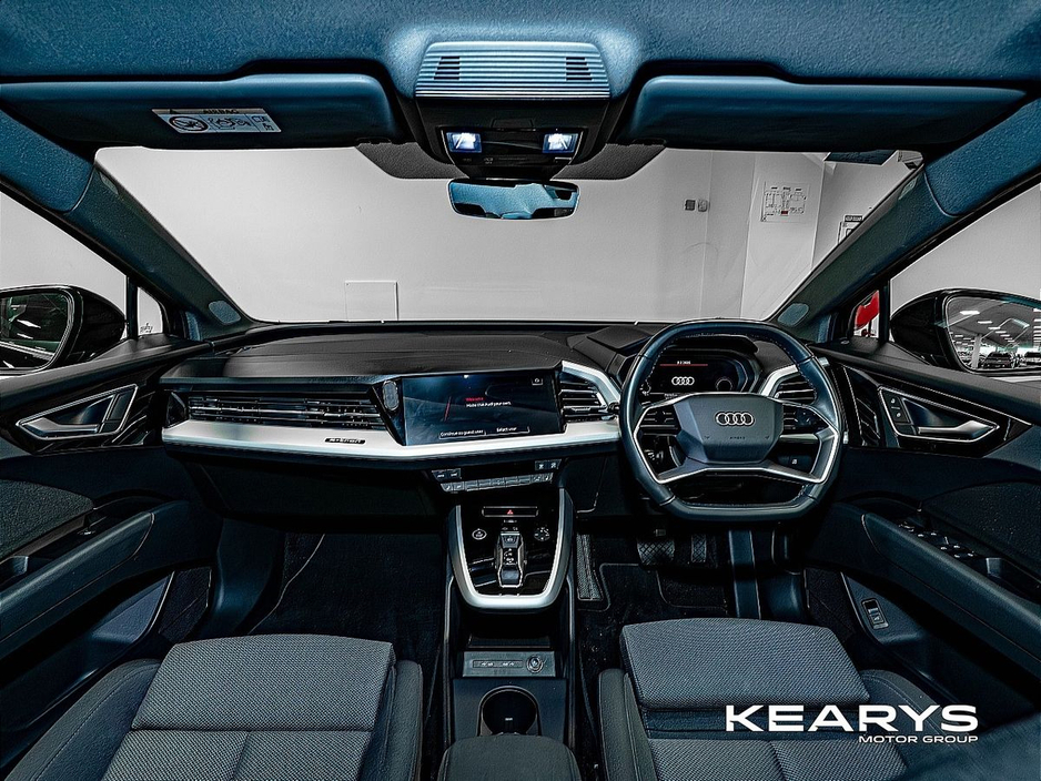 2022 Audi e-tron - image 10