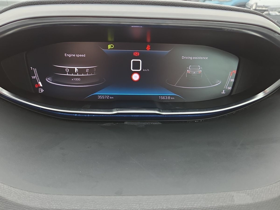 2022 Peugeot 3008 - image 11