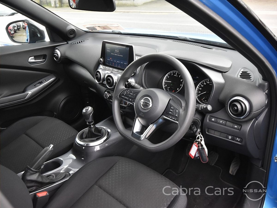 2020 Nissan Juke - image 9