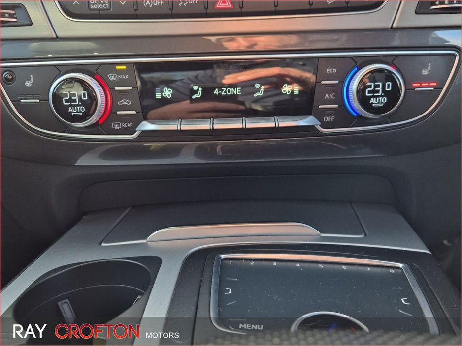 2017 Audi Q7 - image 13