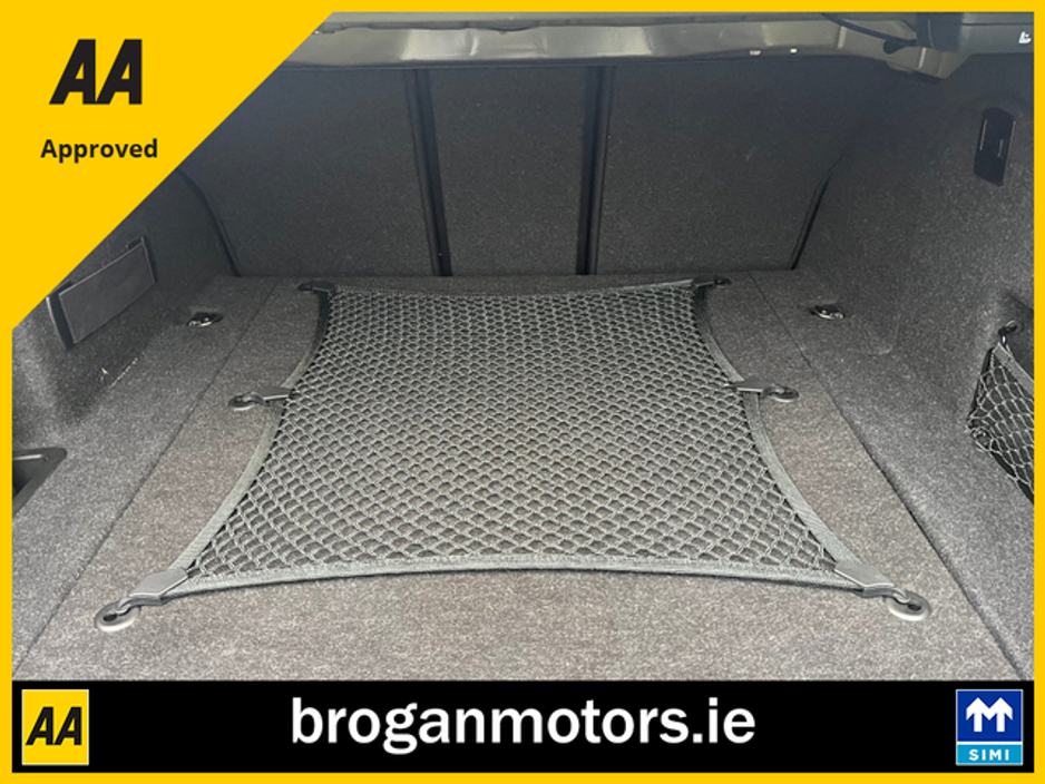 2017 BMW 3 Series 330e 2.0 T SE*Petrol Plug In Hybrid*Sat Nav*Upgraded Alloy Wheels* €14,995