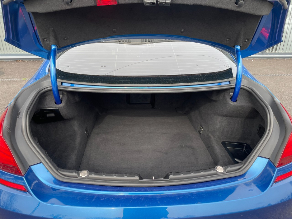 2018 BMW 6 Series - image 6