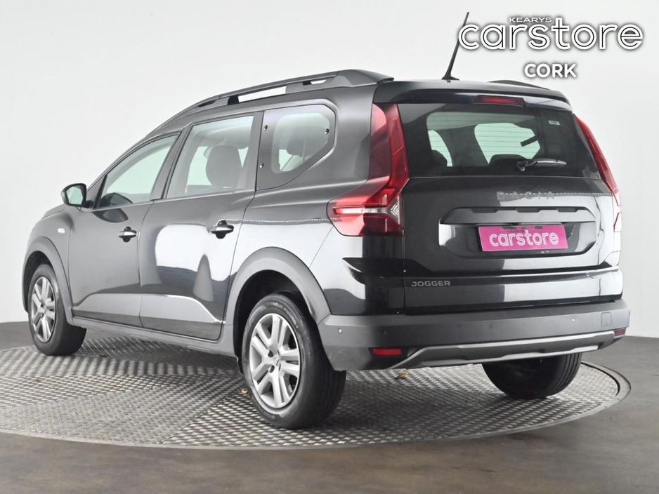 2023 Dacia Jogger - image 3