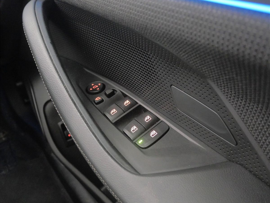 2024 BMW i4 - image 20