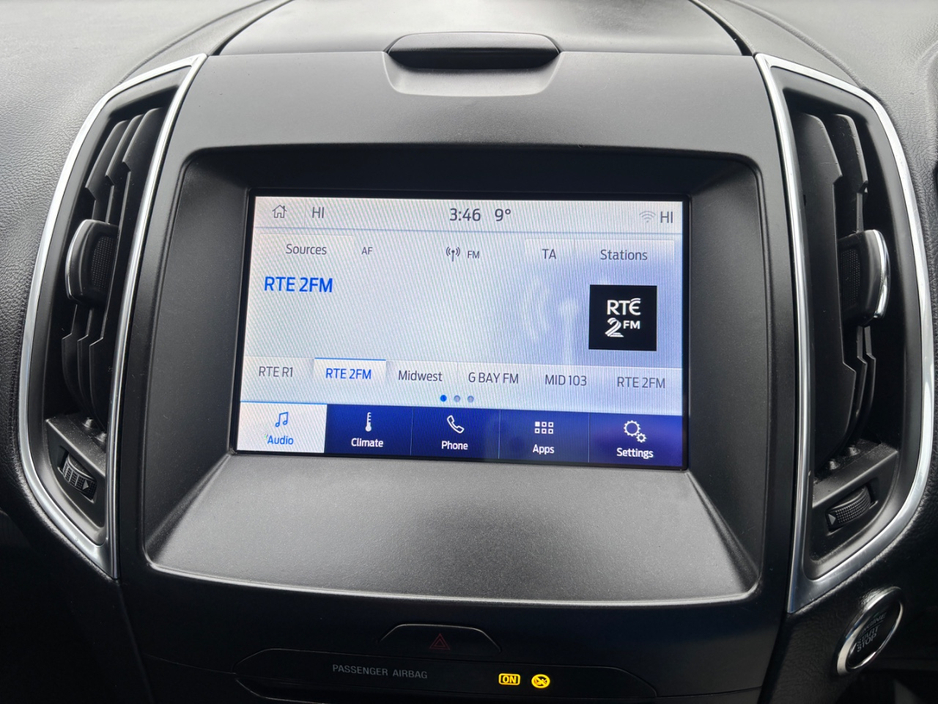 2019 Ford Galaxy - image 19