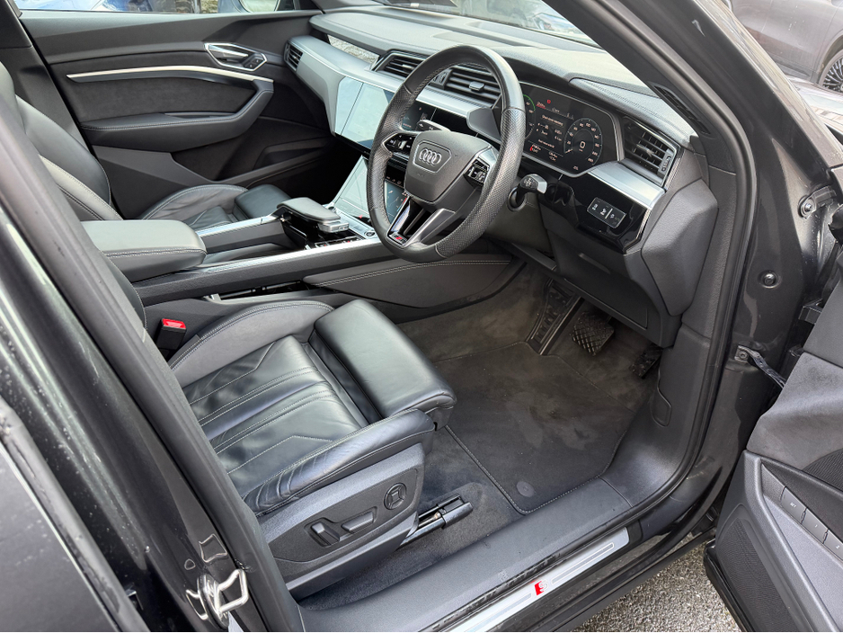 2022 Audi e-tron 55 S LINE QUATTRO COUPE//SUPERB SPEC//VERY LOW MILEAGE//IMMACULATE CONDITION//AUDI HISTORY//SIMI AND AA DEALER €35,900