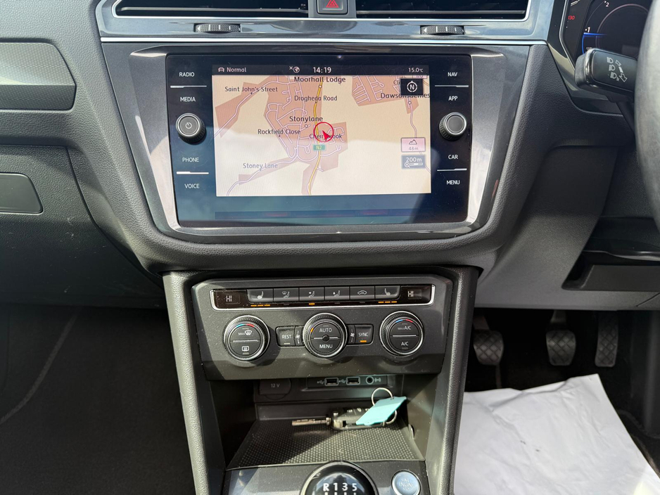 2020 Volkswagen Tiguan - image 15