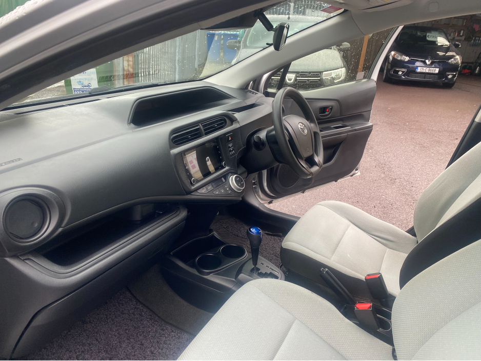 2017 Toyota Aqua 1.5 DAA-NHP10 5DR AUTO €9,950