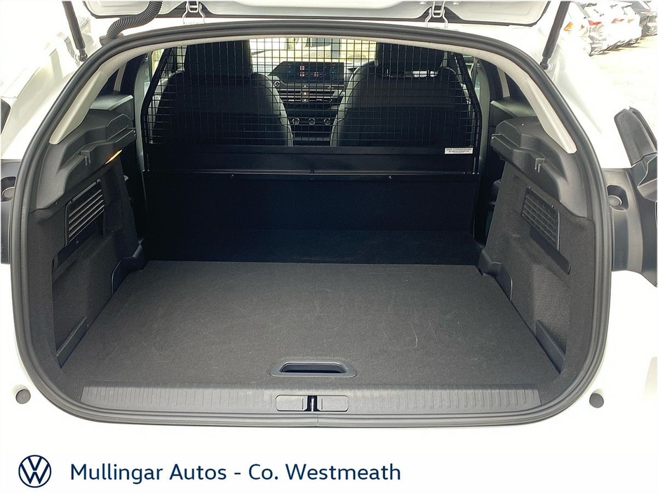 2024 Citroen C4 - image 9