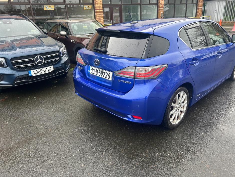 2011 Lexus CT 200 h CT 200H AUTOMATIC///LOVELY BEIGE LEATHER WITH HEATED SEATS///SAT NAV///REVERSE CAMERA///NCT AND LOW TAX JUST 190 EUROS////LOVELY CAR FOR THE MONEY €6,999