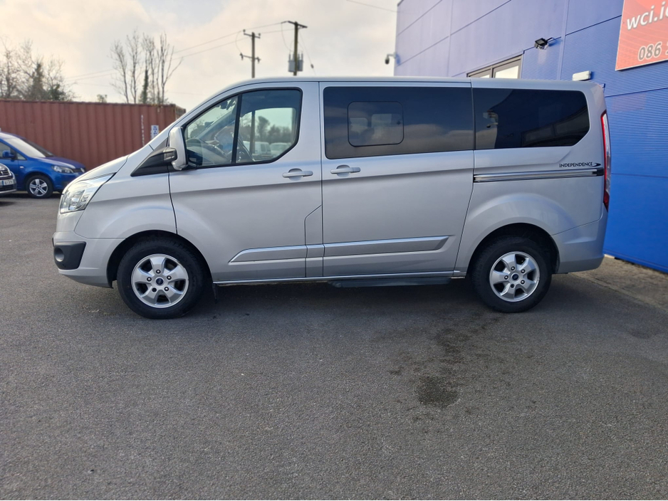 2018 Ford Tourneo - image 4