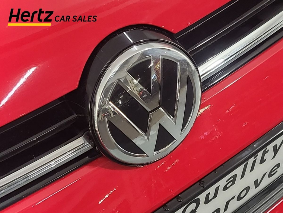 2019 Volkswagen Golf - image 9