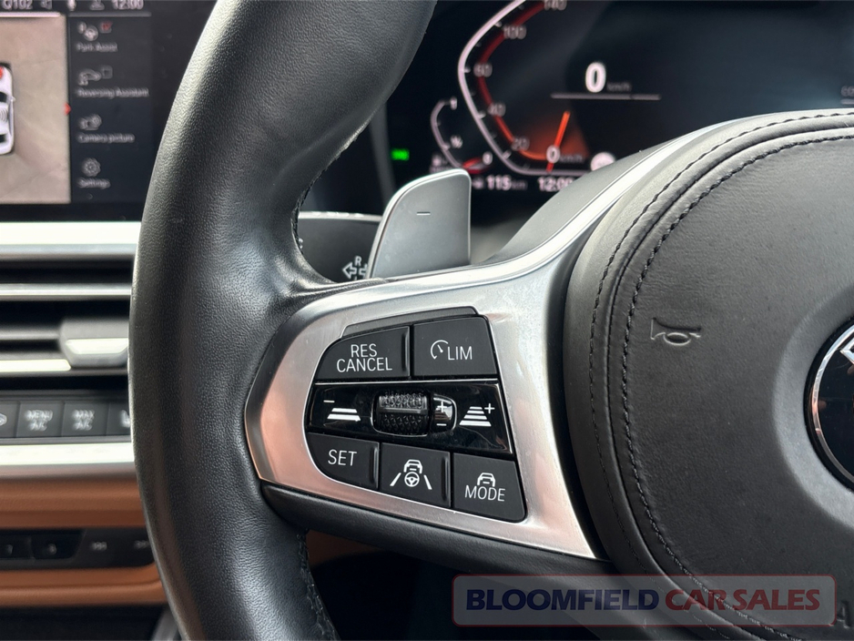 2019 BMW 3 Series - image 23