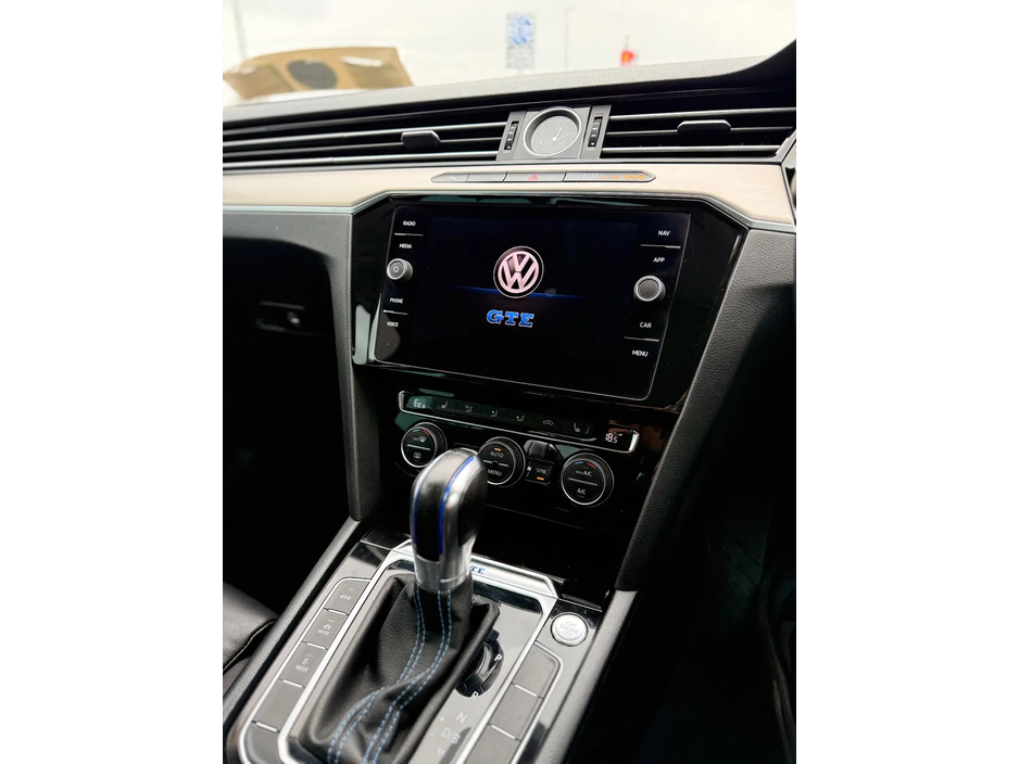 2017 Volkswagen Passat Volkswagen Passat 2017 GTE AUTO High Line €14,990