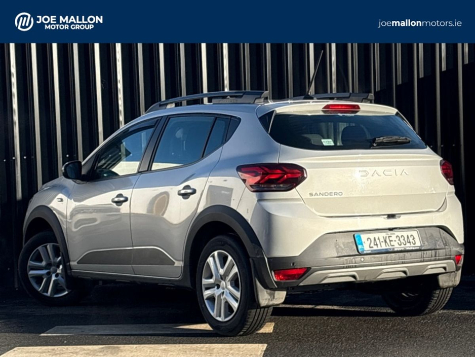 2024 Dacia Sandero Stepway - image 2