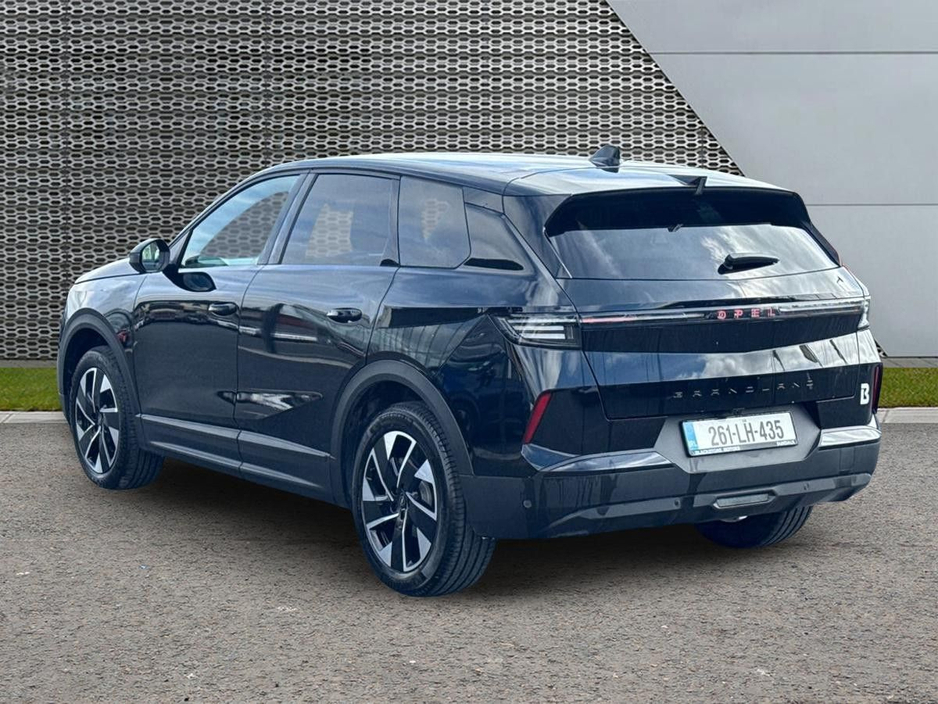 2026 Opel Grandland - image 3
