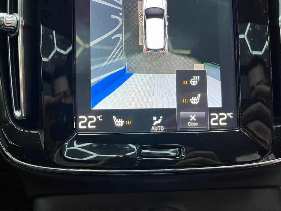 2022 Volvo XC40 €36950! 2022 VOLVO XC40 RECHARGE PLUG-IN HYBRID T5 1.5 AUTOMATIC / CRUISE CONTROL / 360° PARKING CAMERA / ELECTRIC MEMORY & HEATED SEATS / APPLE CARPLAY / PANORAMIC SUNROOF / HEATED STEERING WHEEL €36,950