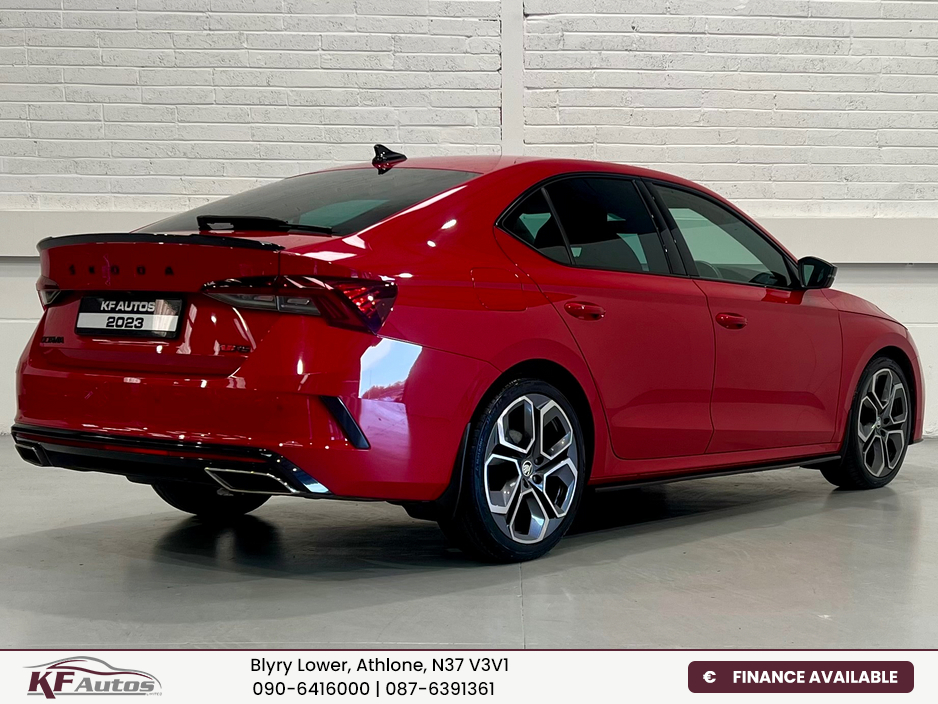 2023 Skoda Octavia - image 8