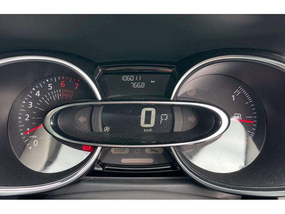 2018 Renault Clio - image 12