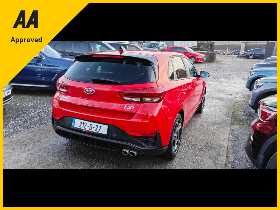 2021 Hyundai i30 - image 12