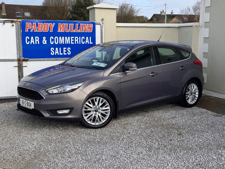 2015 Ford Focus - image 4
