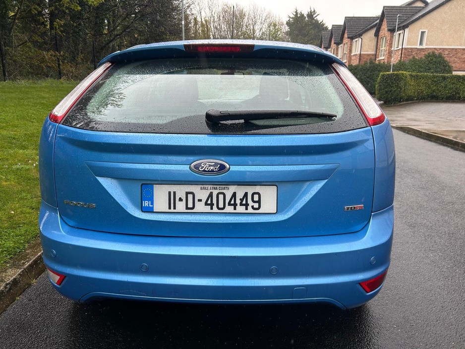 2011 Ford Focus - image 8