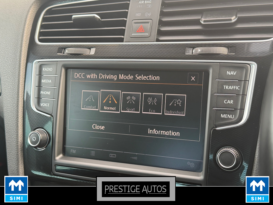 2015 Volkswagen Golf - image 20