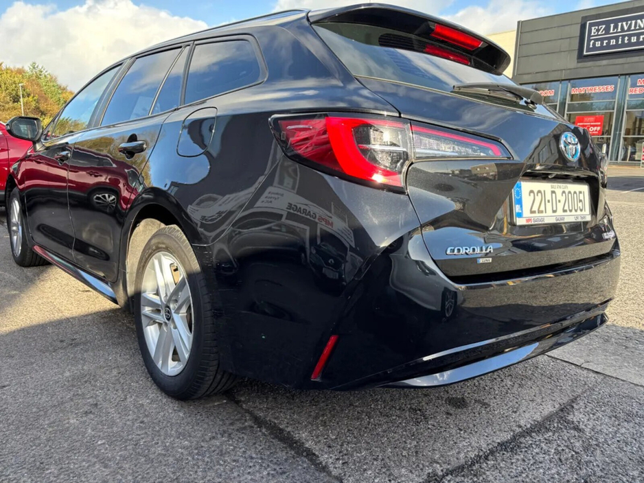 2022 Toyota Corolla - image 10