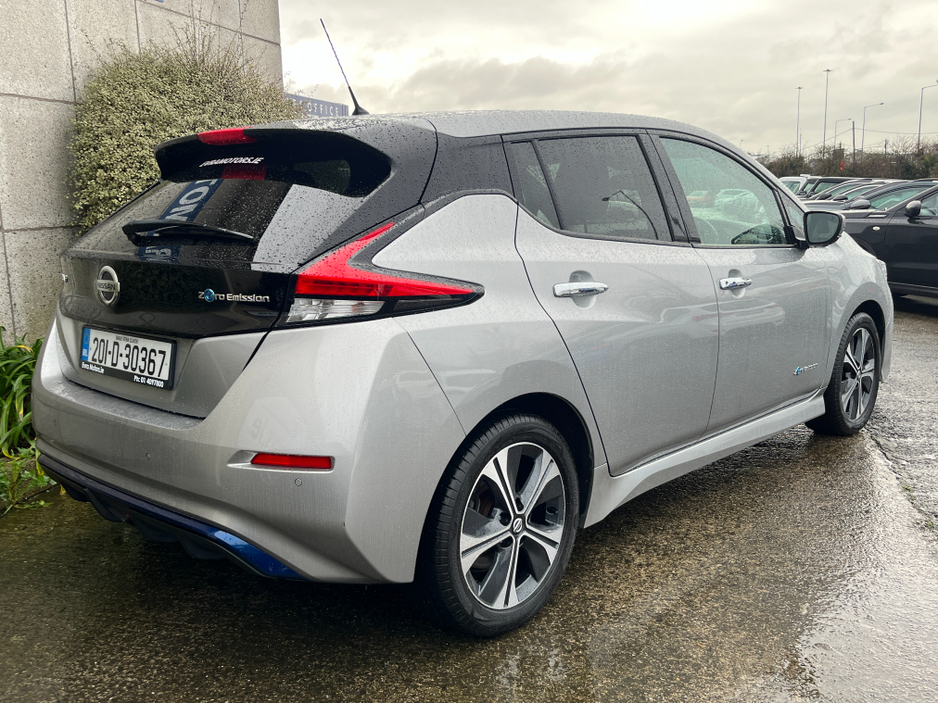 2020 Nissan Leaf N-CONNECTA EV //LOW MILES//HIGH SPEC//HEATED FRONT AND REAR SEATS//360 PARKING CAMERAS//KEYLESS ENTRY//ADAPTIVE CRUISE CONTROL// €13,950