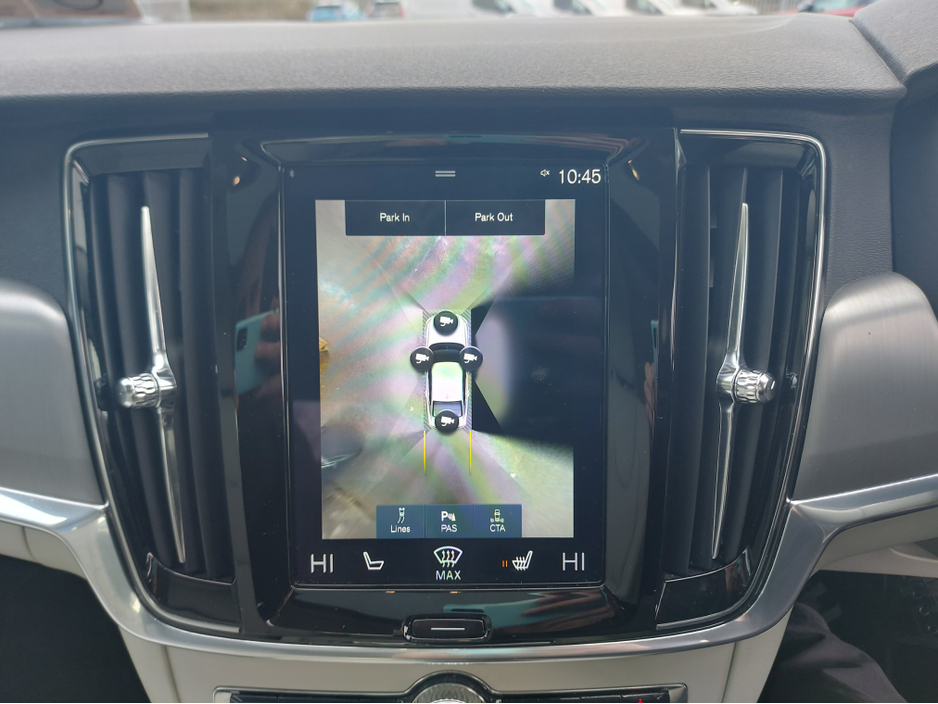 2021 Volvo S90 D4 MOMENTUM AT 4DR AUTO €34,950