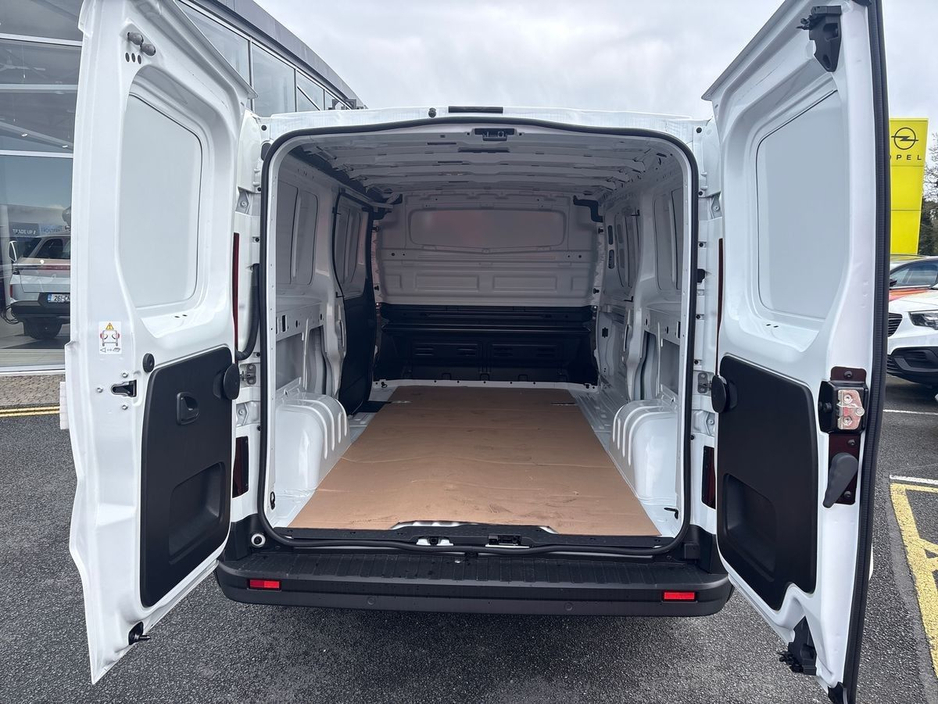 2026 Nissan Primastar - image 9