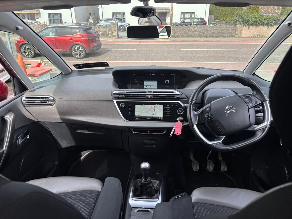 2018 Citroen Grand C4 Picasso - image 3