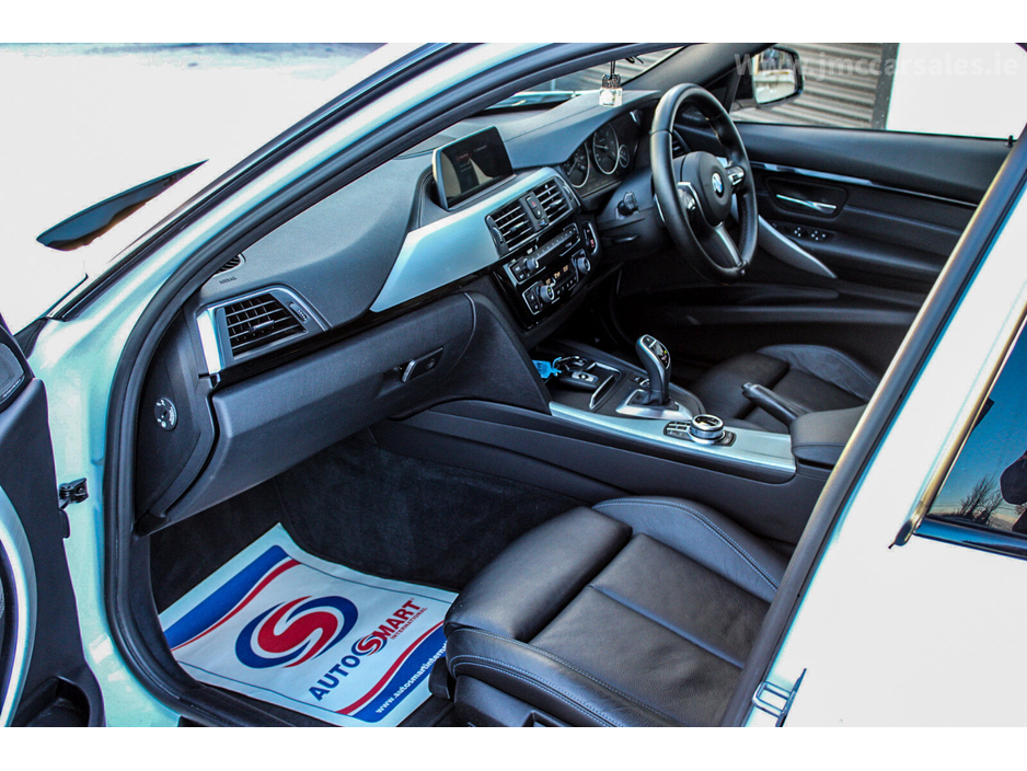 2018 BMW 3 Series  €23,995