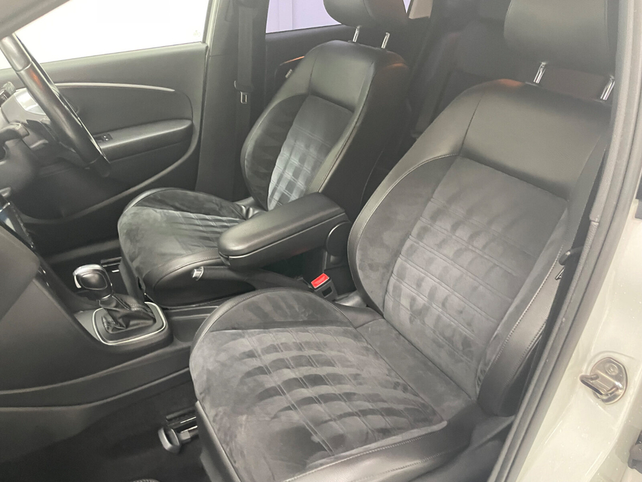 2016 Volkswagen Polo - image 21