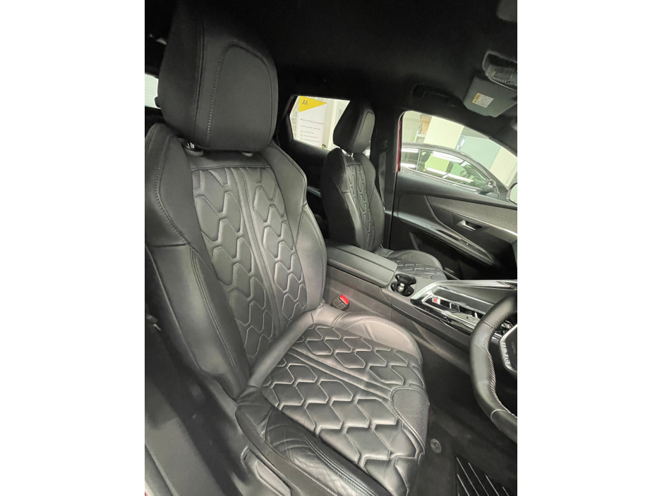 2024 Peugeot 3008 - image 13