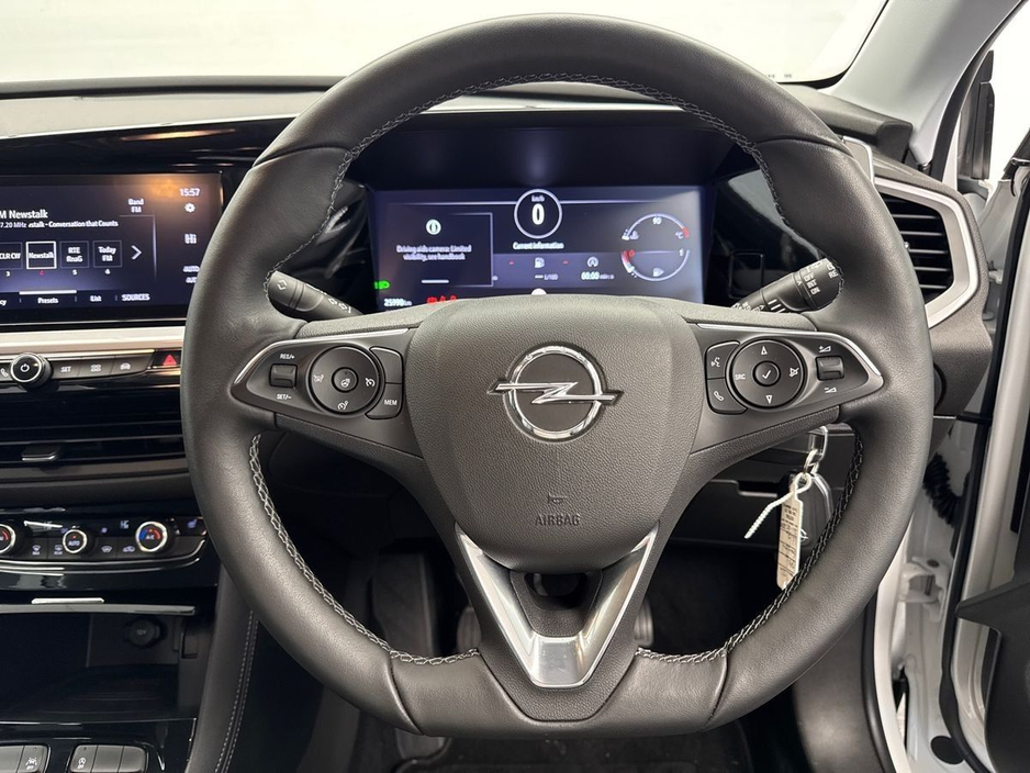 2024 Opel Grandland X - image 13
