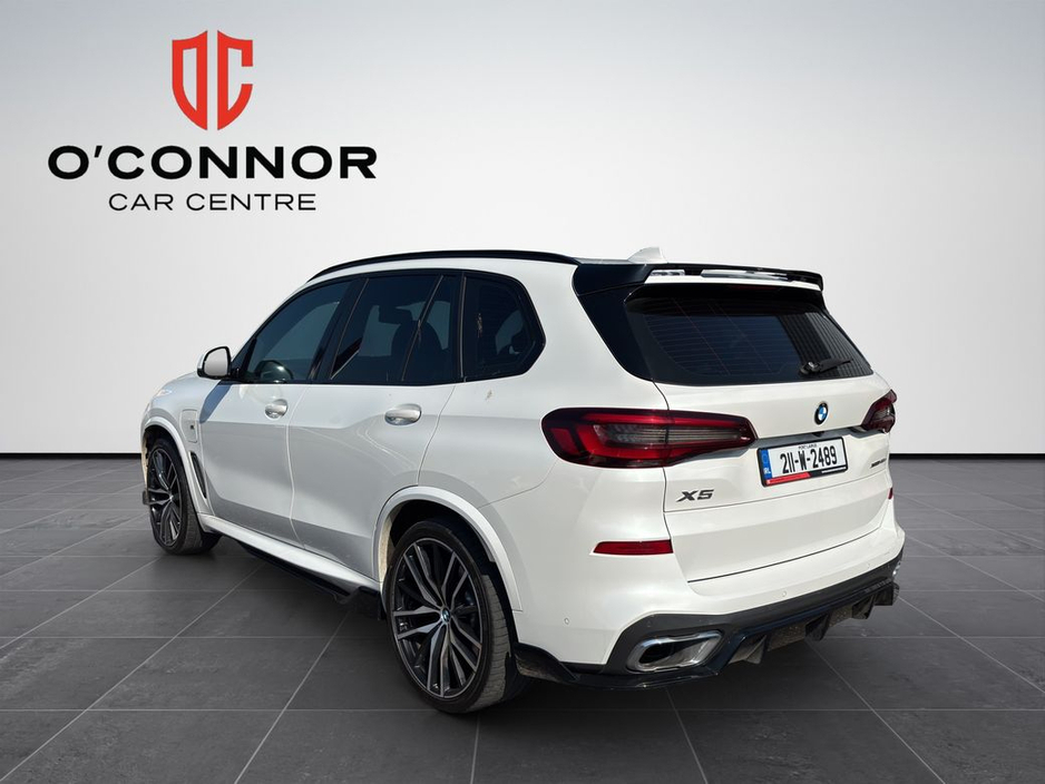 2021 BMW X5 - image 7