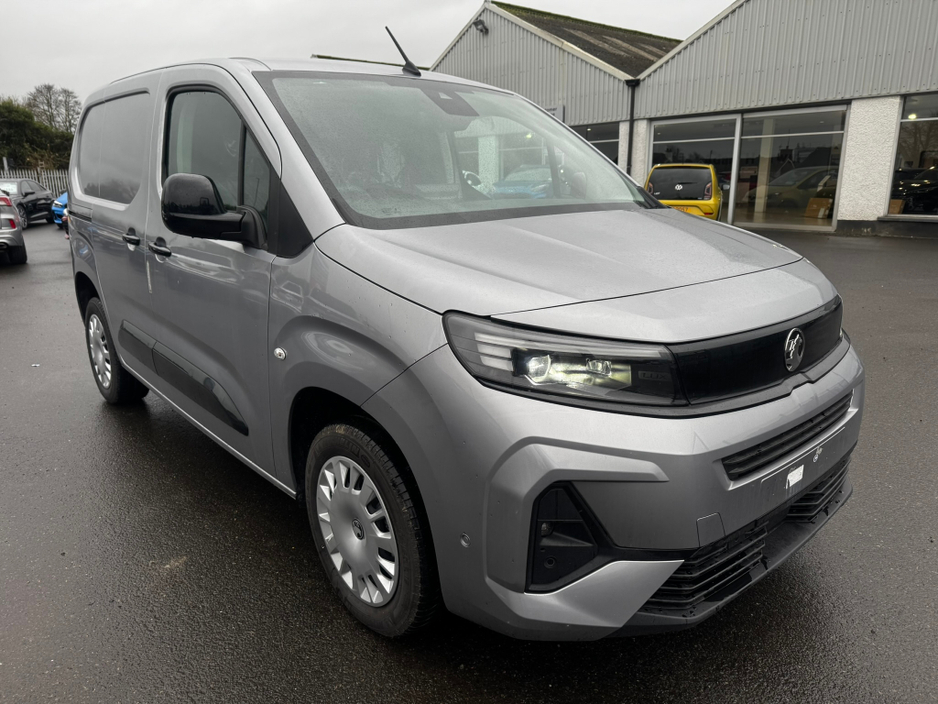 2025 Opel Combo - image 7