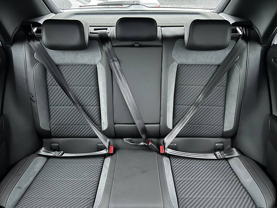 2020 Volkswagen T-Roc R-LINE 2.0 TDI * BIG SPEC * // PARKING SENSORS // R-LINE SPORT SEATS // DIGITAL CLUSTER €26,900